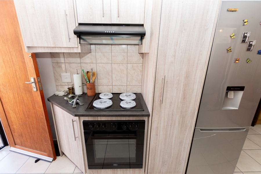 2 Bedroom Property for Sale in Laaiplek Western Cape